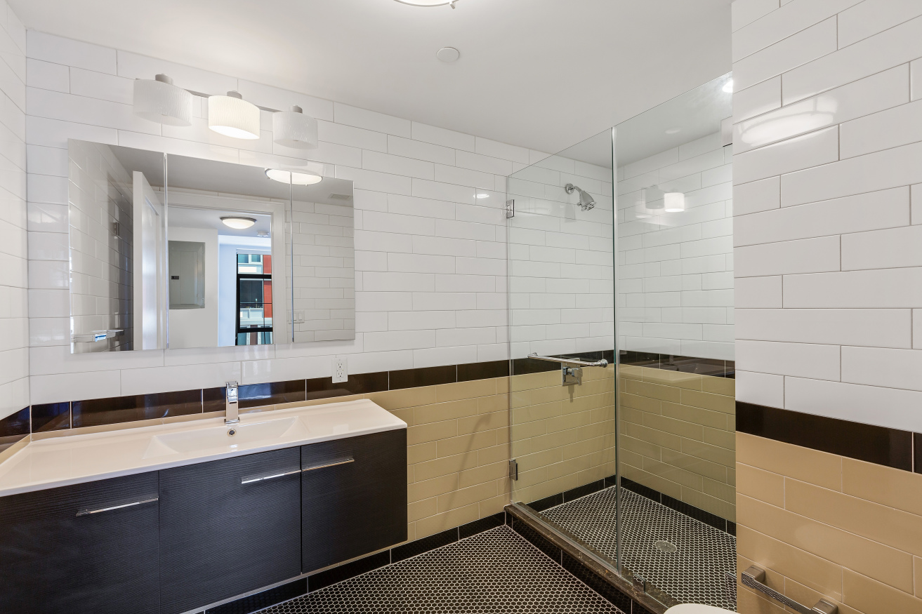 150 North 12th Street, Unit 5G Brooklyn, NY 11249 - Photo 8 of 16