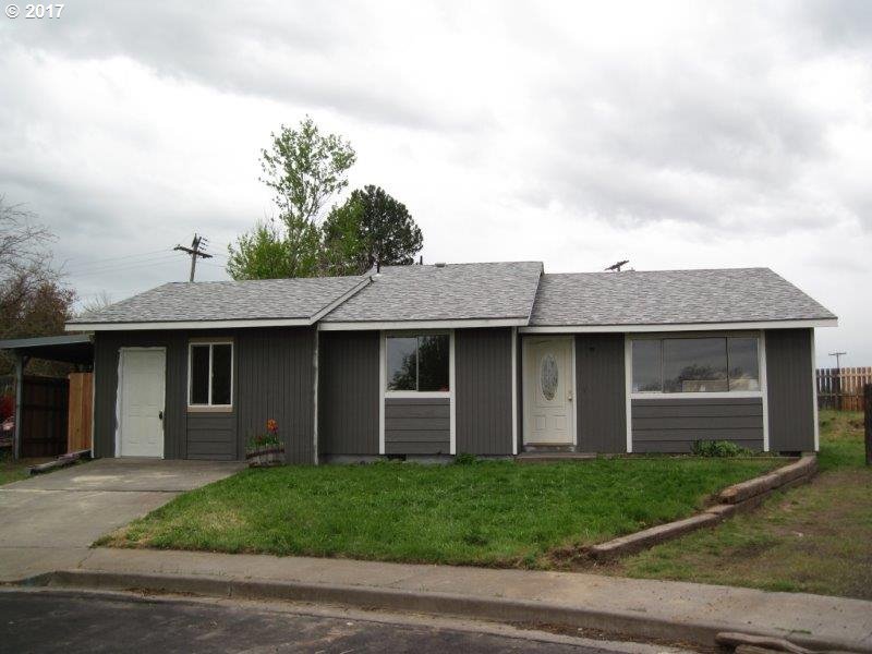 1318 Southwest 4th Place Pendleton, OR 97801 - Photo 9 of 25 Gallery Image 9