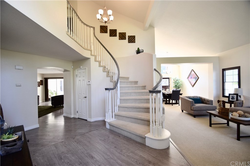 11488 Victoria Avenue Riverside, CA 92503 - Photo 3 of 41