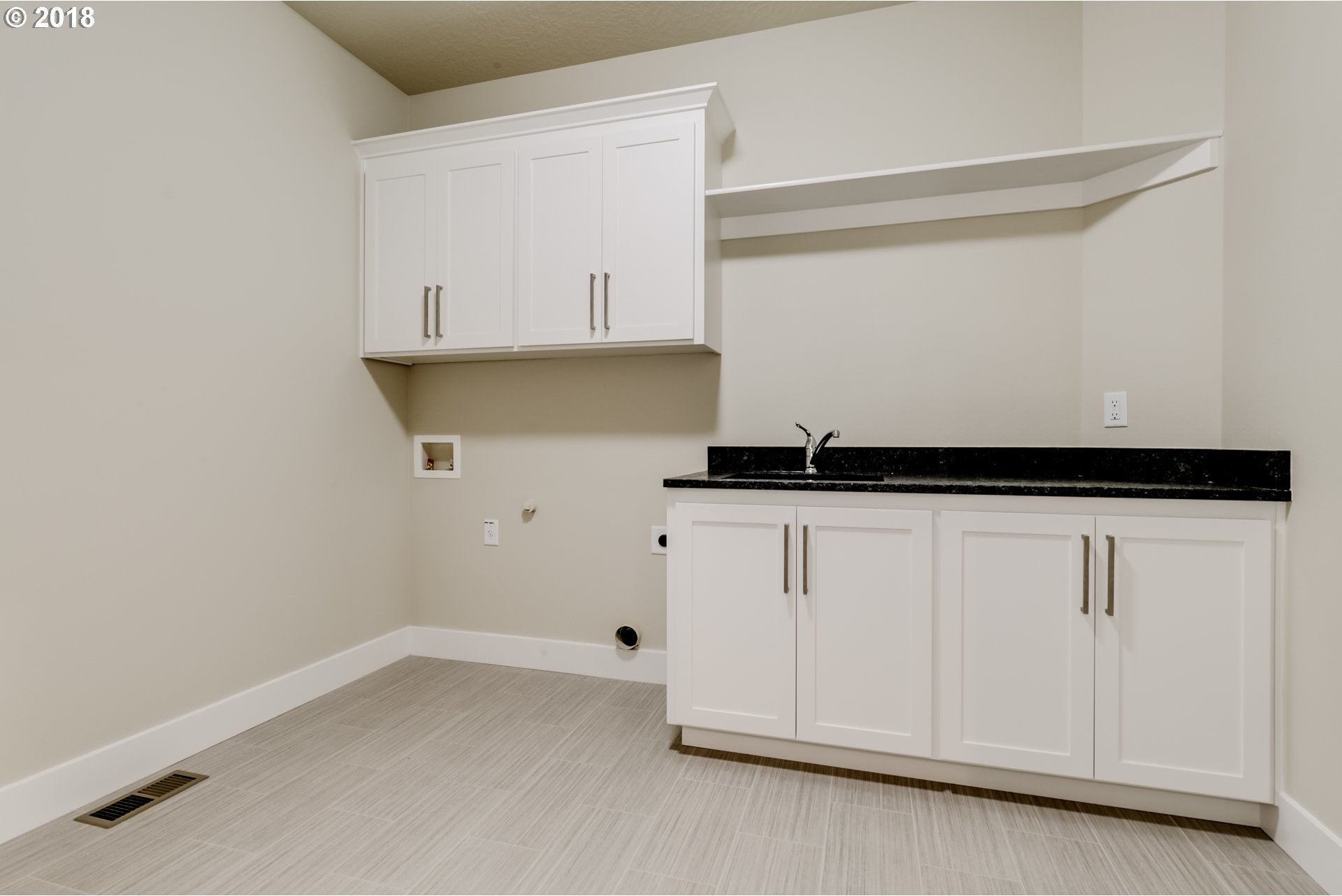 859 Mountaingate Drive Springfield, OR 97478 - Photo 16 of 28 Gallery Image 16