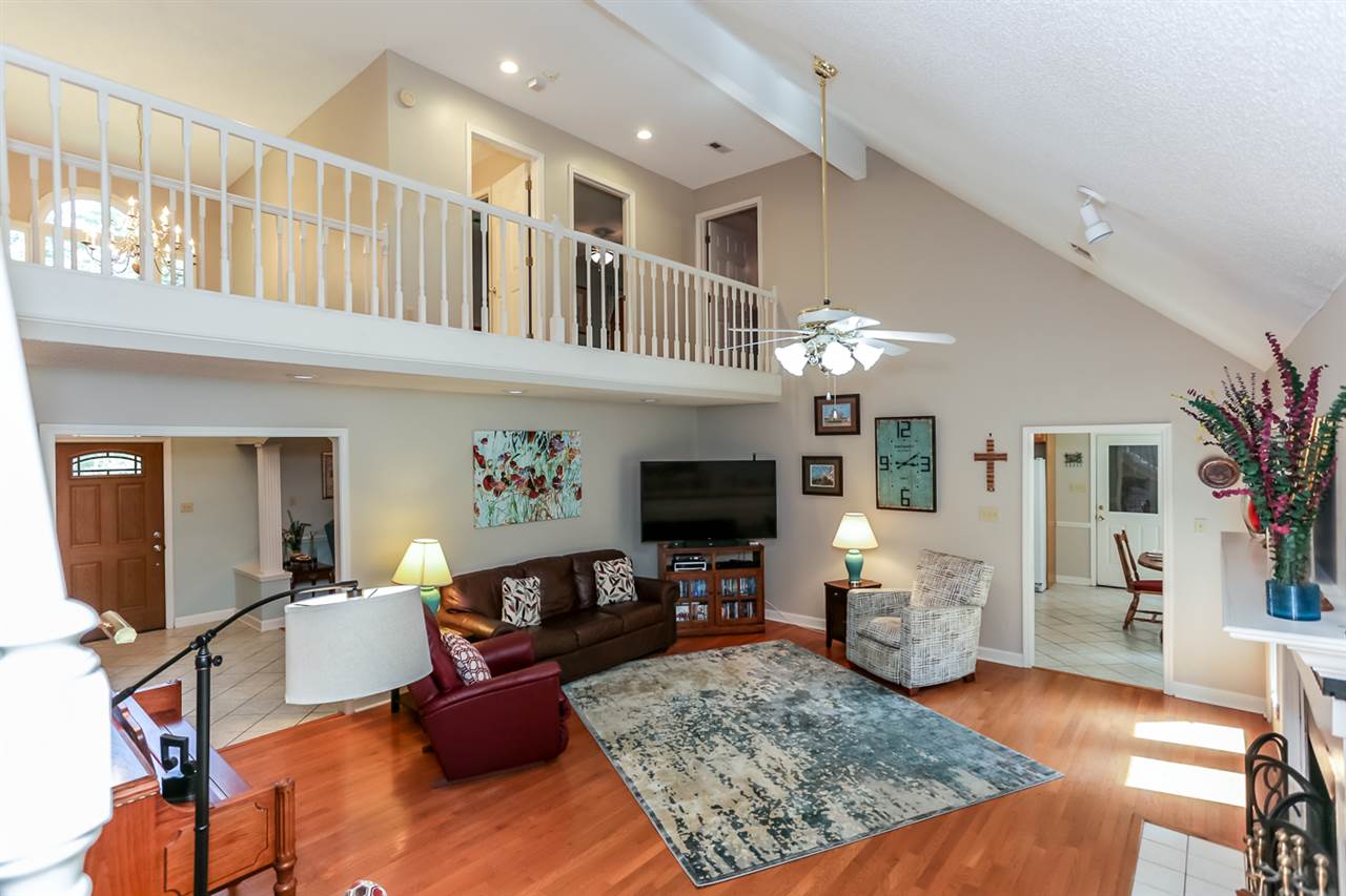 2465 Howard Road Germantown, TN 38138 - Photo 6 of 25 Gallery Image 6