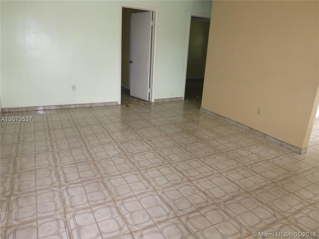 1023 Northwest 33rd Street Miami, FL 33127 - Photo 5 of 26