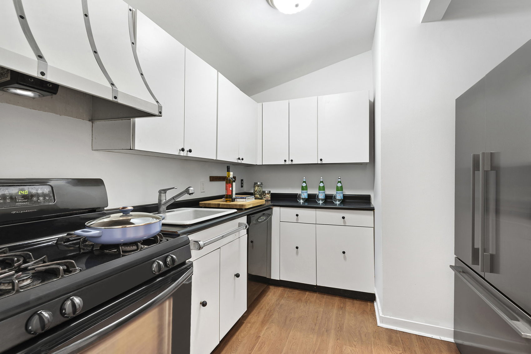20 St Johns Place, Unit 2 Brooklyn, NY 11217 - Photo 4 of 7