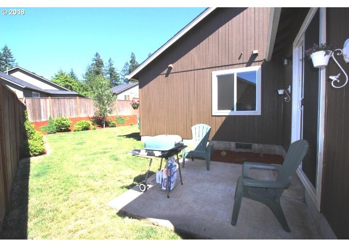 4816 Holly Street Springfield, OR 97478 - Photo 20 of 22