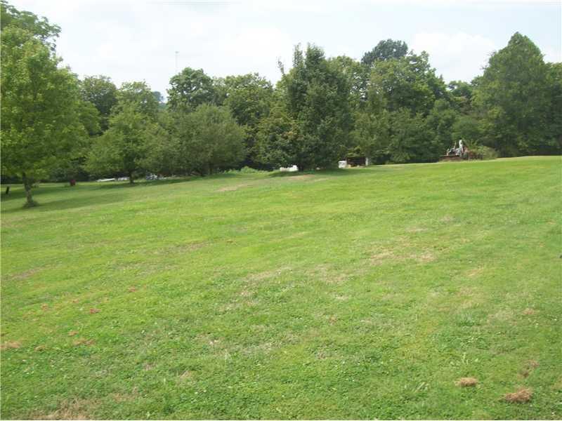 35 Walnut Road Daisytown, PA 15427 - Photo 4 of 13 Gallery Image 4