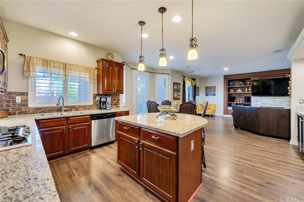 935 Windy Ridge Drive Corona, CA 92882 - Photo 22 of 42