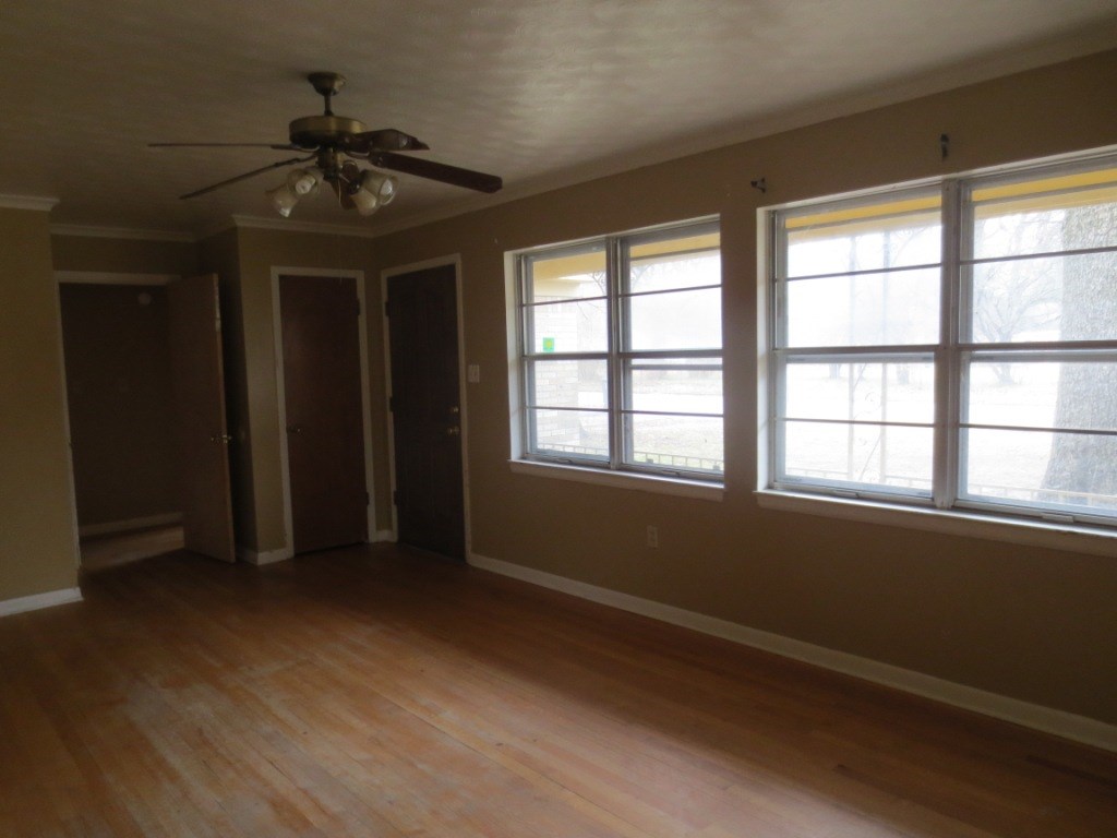 1528 Duke Road Memphis, TN 38108 - Photo 4 of 11