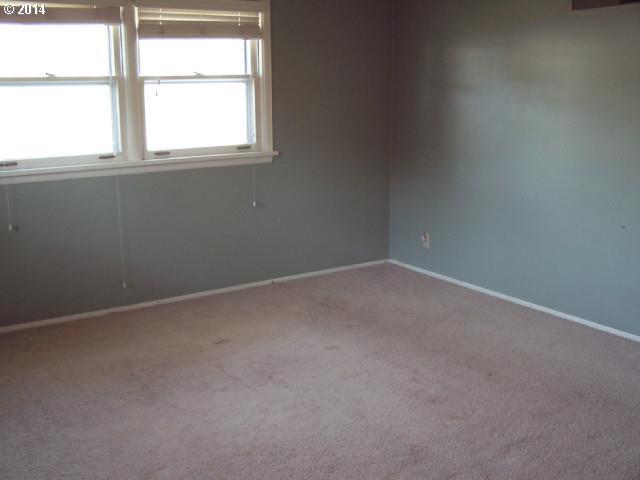 717 Northwest 9th Street Pendleton, OR 97801 - Photo 10 of 16