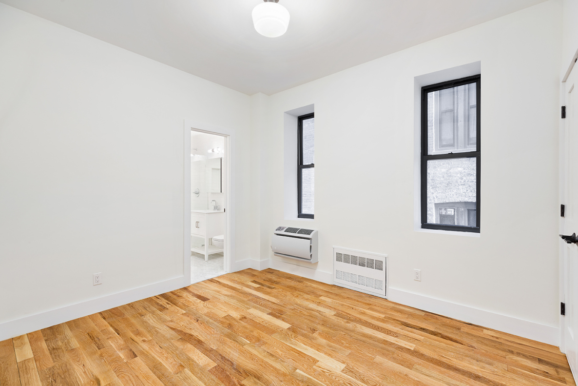 55 East 95th Street, Unit 3A Manhattan, NY 10128 - Photo 3 of 6