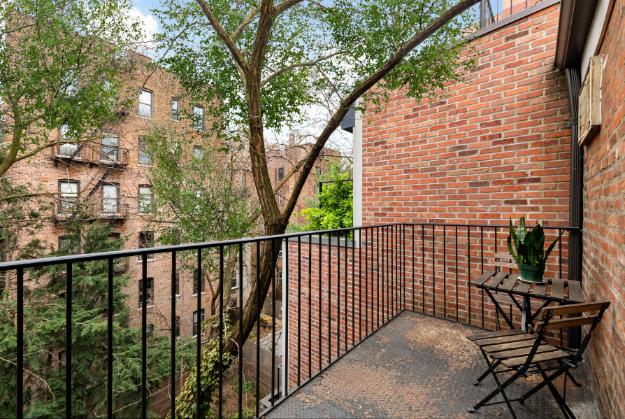 342 West 22nd Street, Unit 3 Manhattan, NY 10011 - Photo 2 of 8