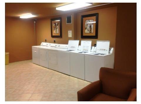 1000 Spanish River Road, Unit 4K Boca Raton, FL 33432 - Photo 4 of 12