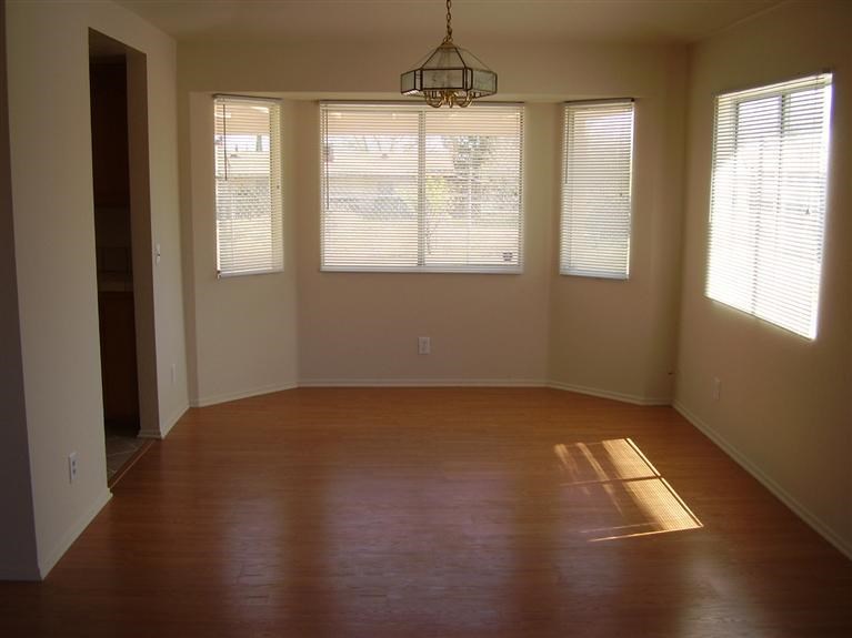 10599 Maple Avenue Hesperia, CA 92345 - Photo 3 of 11