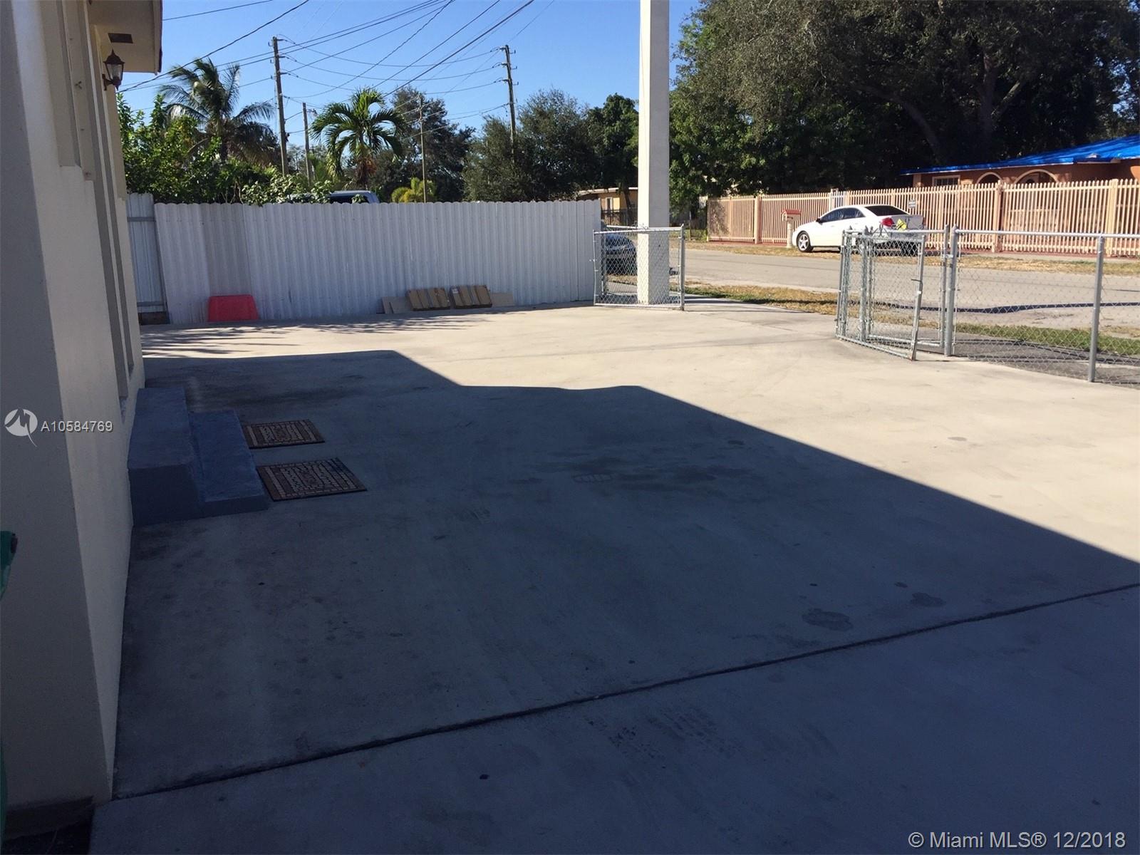 2440 Northwest 99th Street Miami, FL 33147 - Photo 3 of 9
