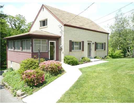 2061 Reis Run Road Franklin Park, PA 15237 - Photo 1 of 11 Gallery Image 1
