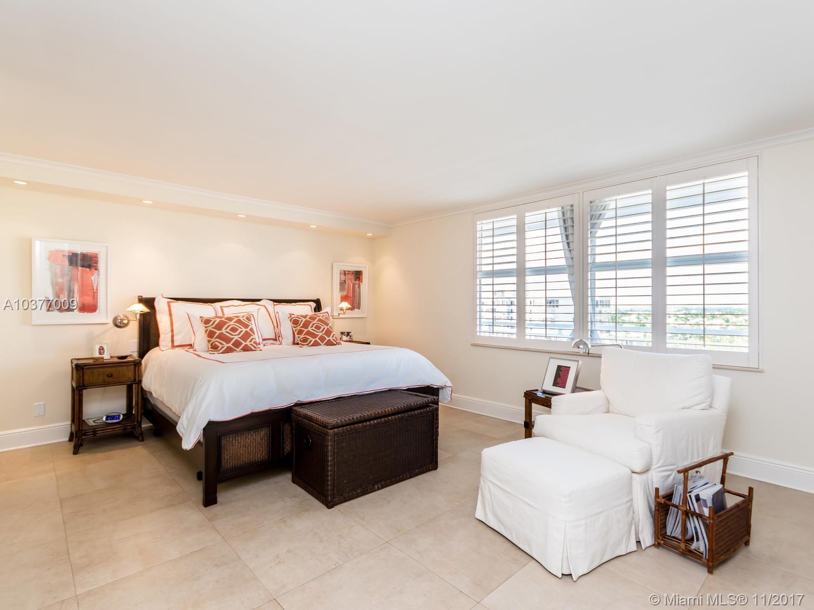 607 Ocean Drive, Unit 9K Key Biscayne, FL 33149 - Photo 43 of 78