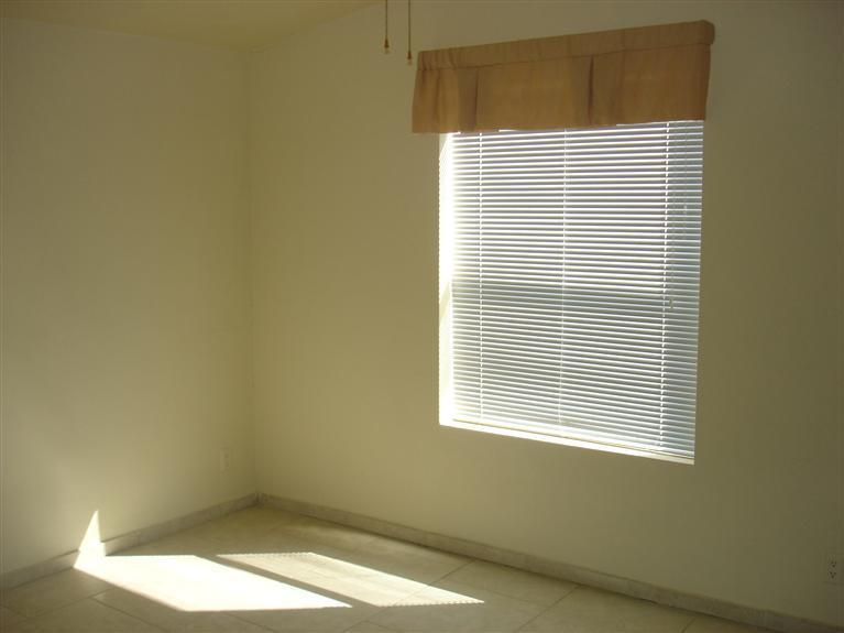 28115 Dustin Acres Road Taft, CA 93268 - Photo 12 of 15 Gallery Image 12