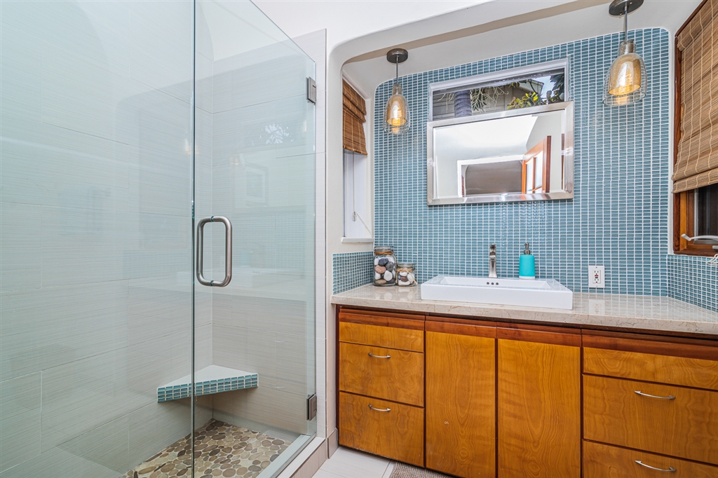89 East E Street Encinitas, CA 92024 - Photo 18 of 25