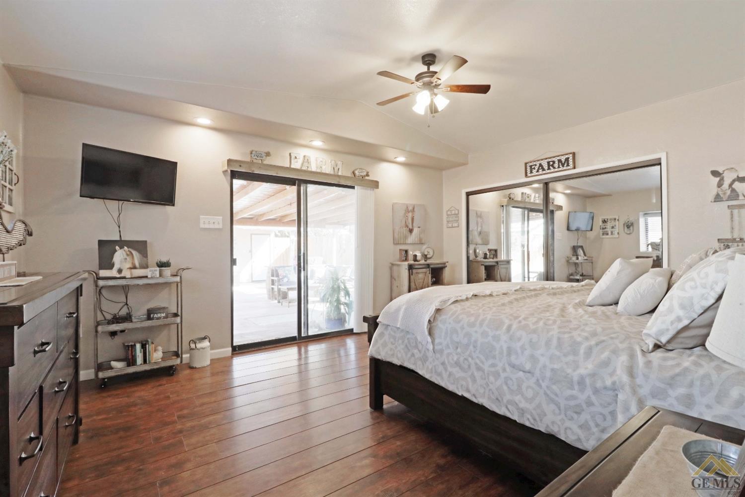 10010 Shellabarger Road Bakersfield, CA 93312 - Photo 18 of 26