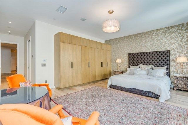 $3,900,000 | 925 Sandcastle Drive, Corona del Mar, CA 92625