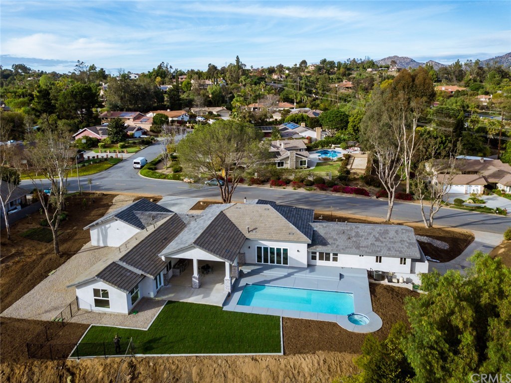 13757 Del Poniente Road Poway, CA 92064 - Photo 57 of 75