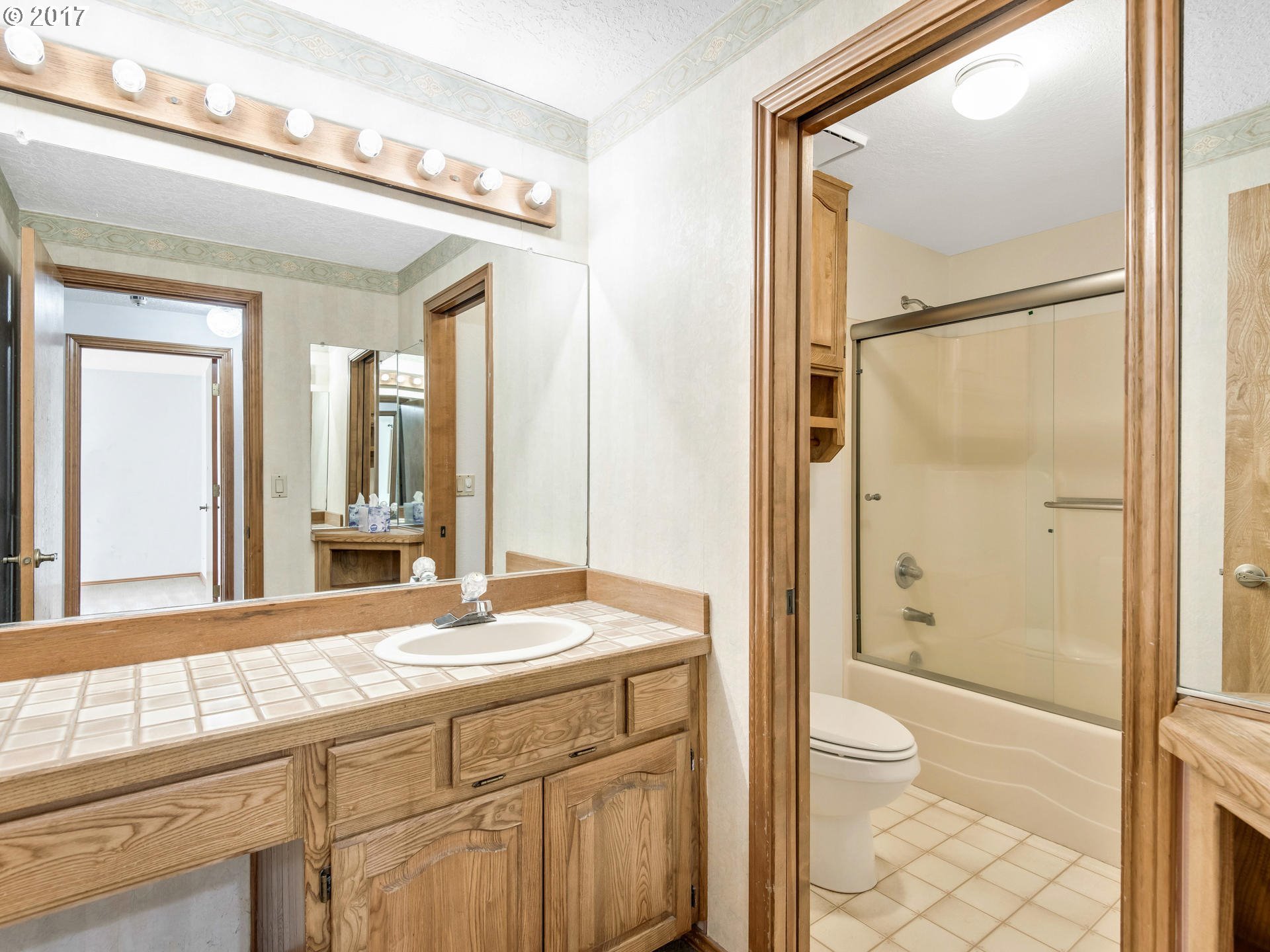 13114 Southwest Chimney Ridge Street Tigard, OR 97223 - Photo 26 of 31 Gallery Image 26