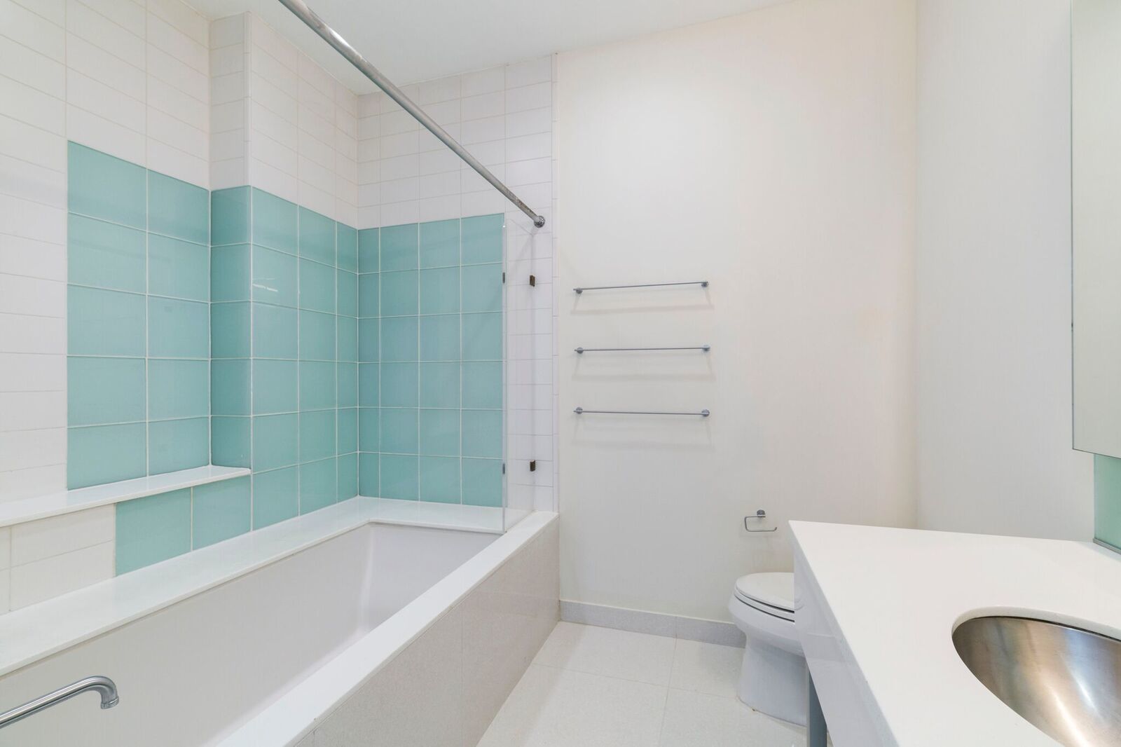 25 West Houston Street, Unit 3E Manhattan, NY 10012 - Photo 3 of 4