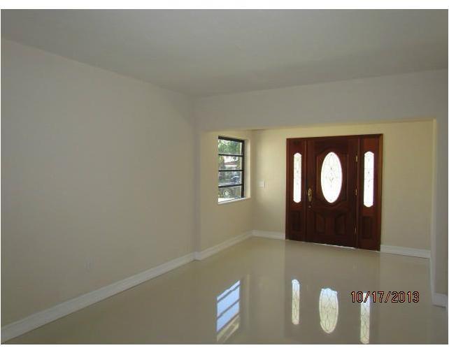 5879 Southwest 59th Street Miami, FL 33143 - Photo 15 of 28
