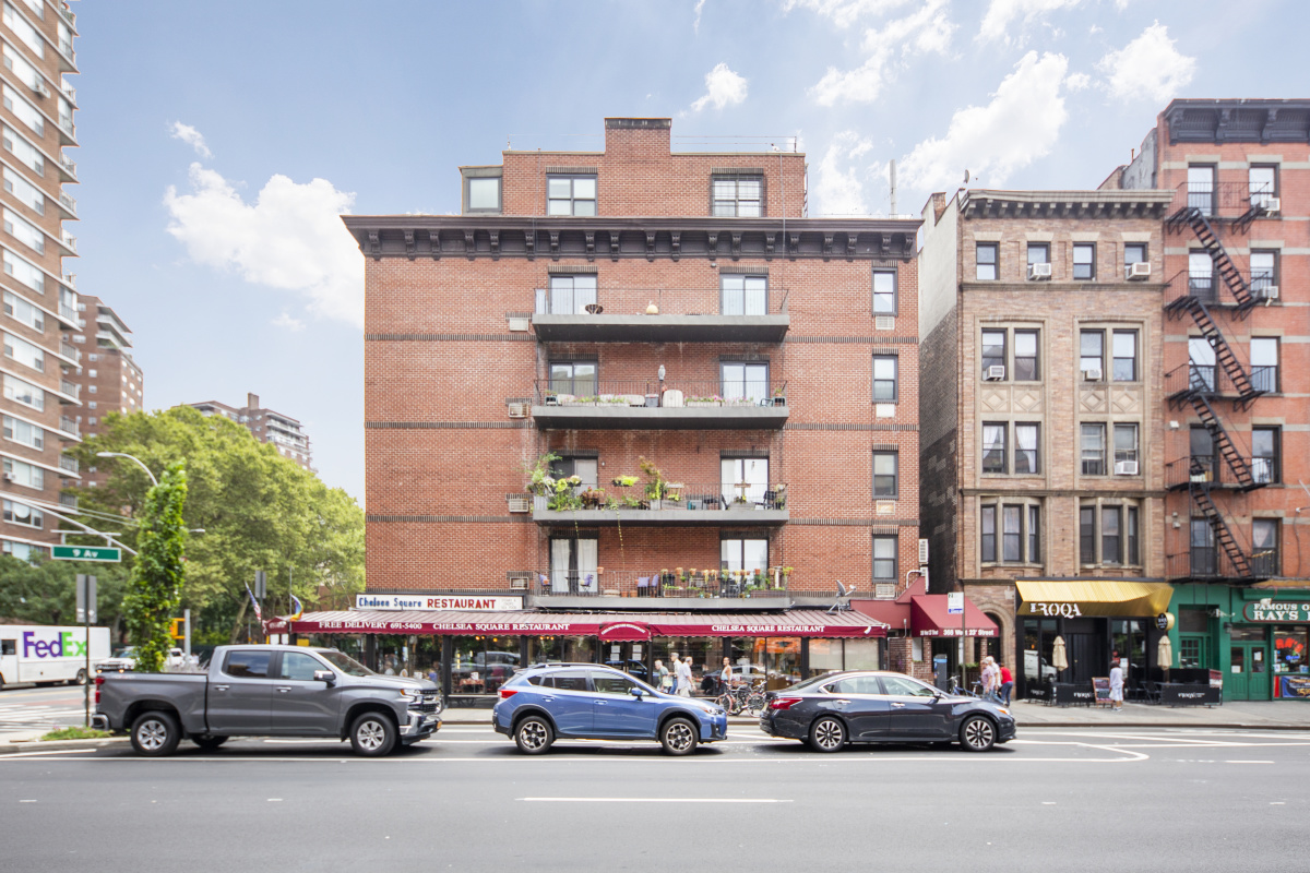 368 West 23rd Street, Unit 2F Manhattan, NY 10011 - Photo 8 of 9