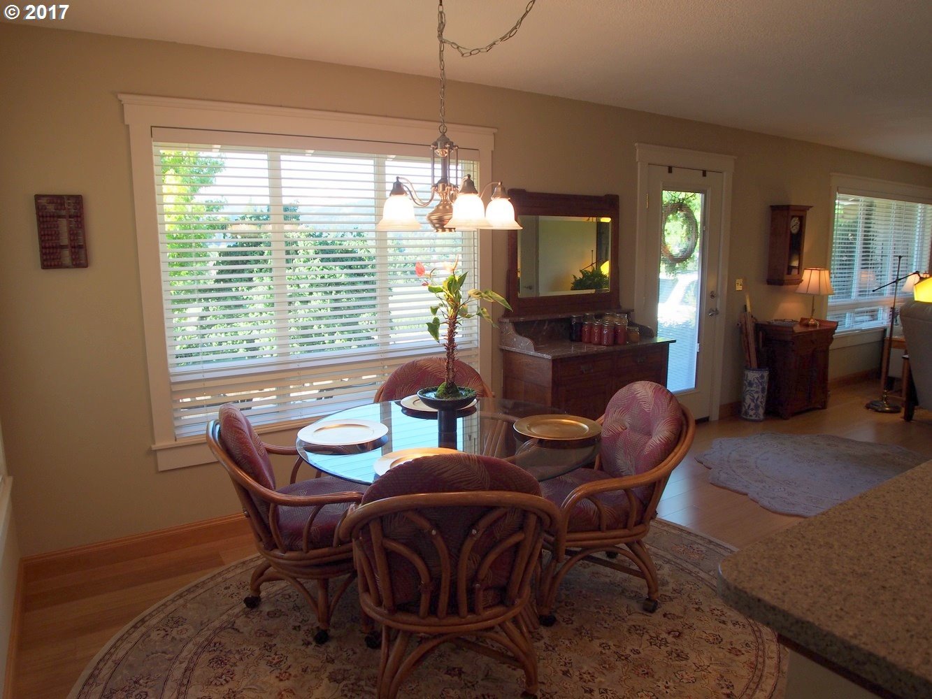 2954 Kusisto Road Hood River, OR 97031 - Photo 6 of 23