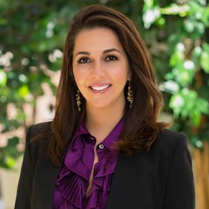 Thea Kaltsas, Agent in  - Compass