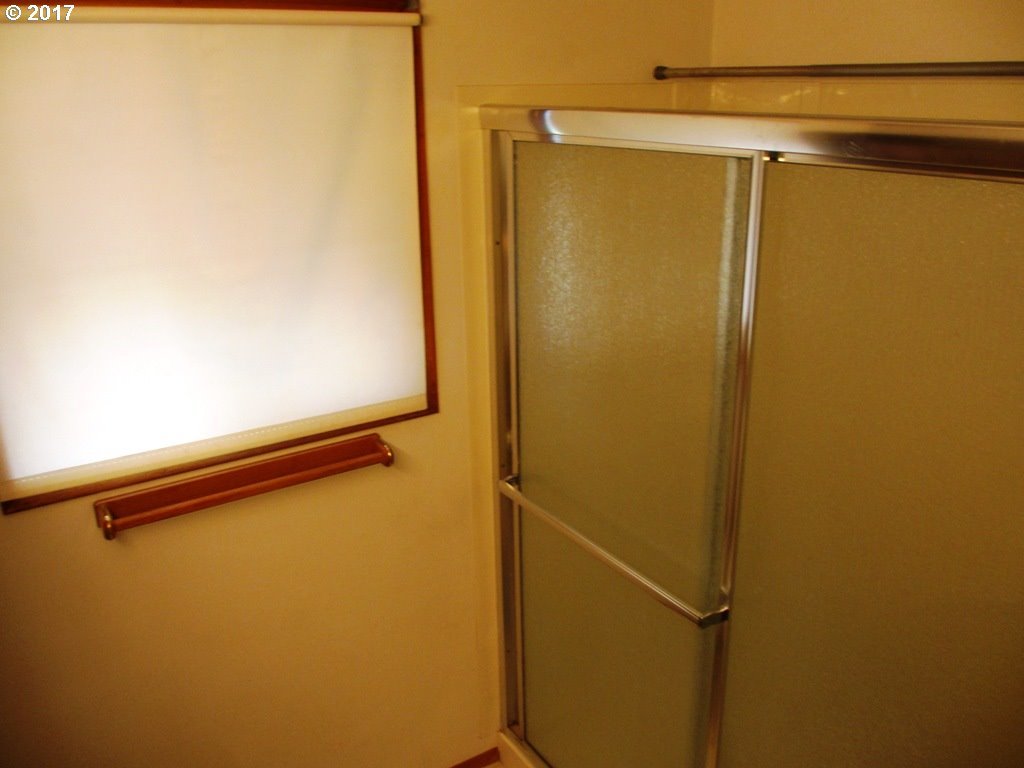1290 Stanfield Road Woodburn, OR 97071 - Photo 24 of 25 Gallery Image 24