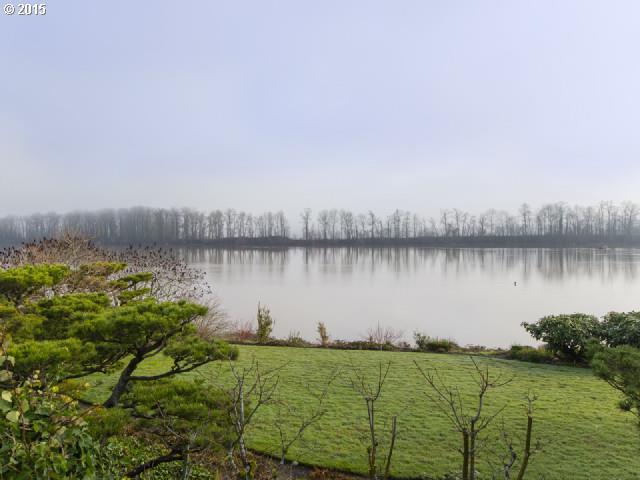 5630 South Riverside Lane, Unit 22 Portland, OR 97239 - Photo 13 of 16 Gallery Image 13