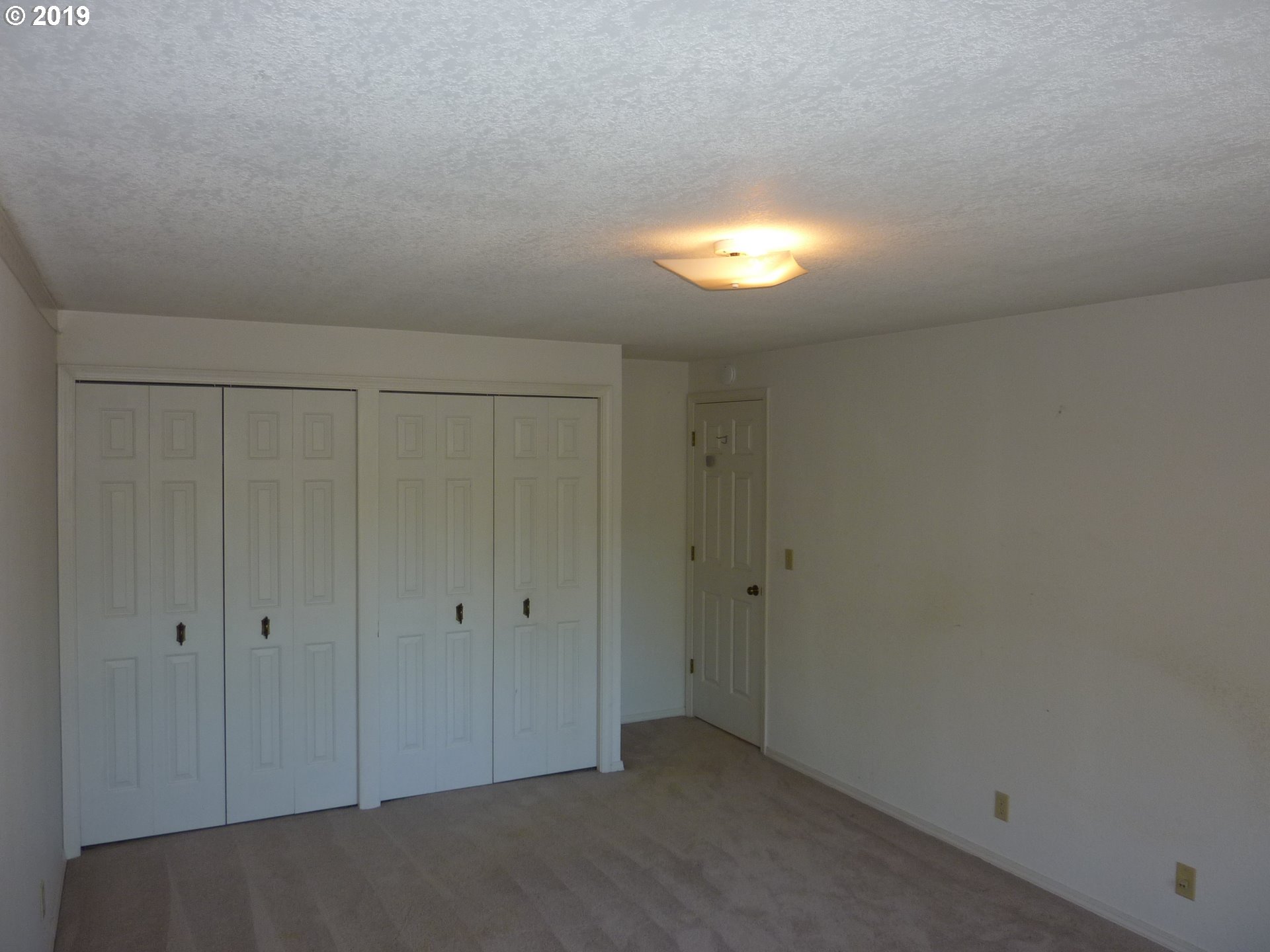 2253 10th Street Springfield, OR 97477 - Photo 22 of 26