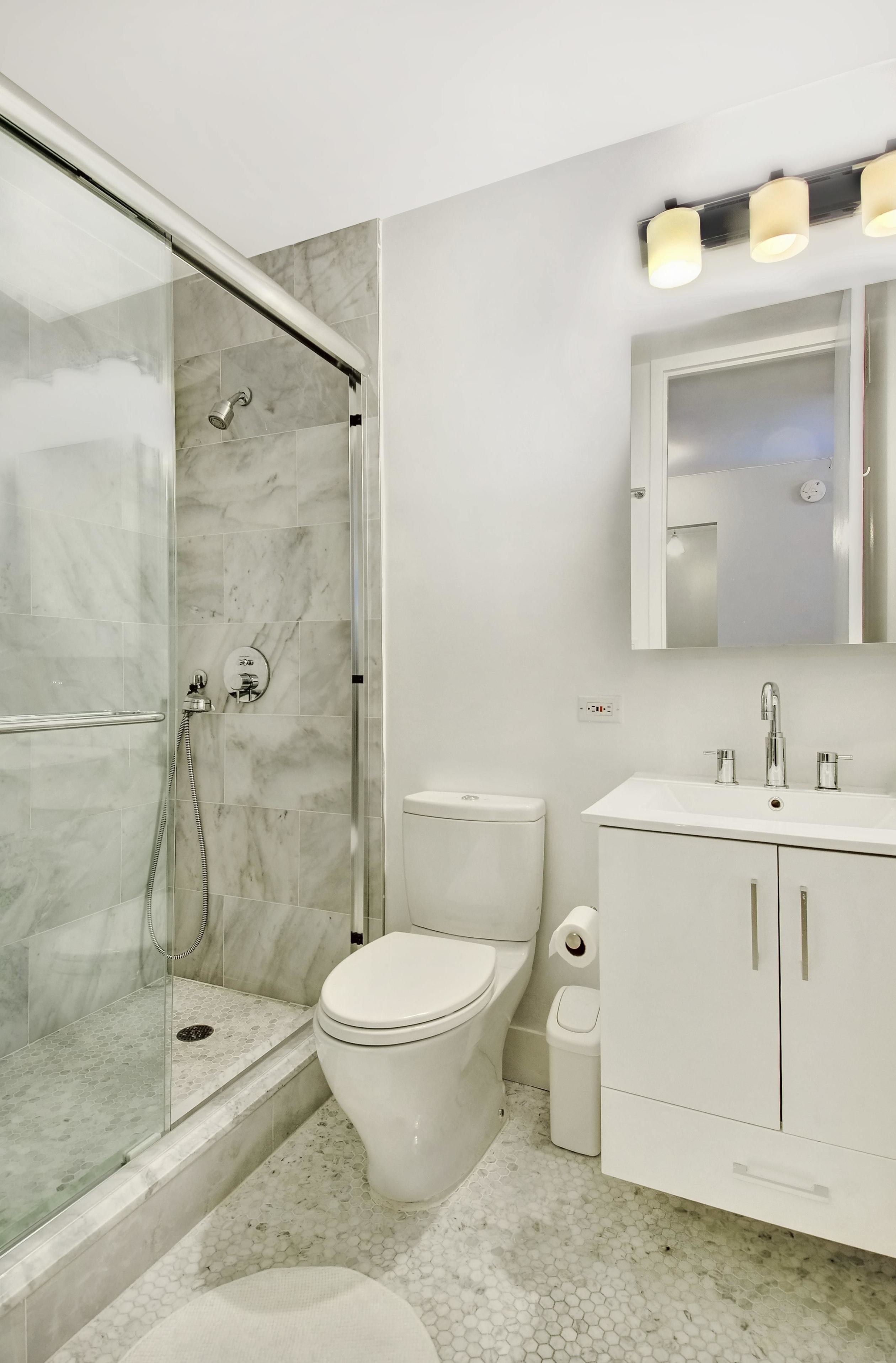 1 Irving Place, Unit V7D Manhattan, NY 10003 - Photo 4 of 4