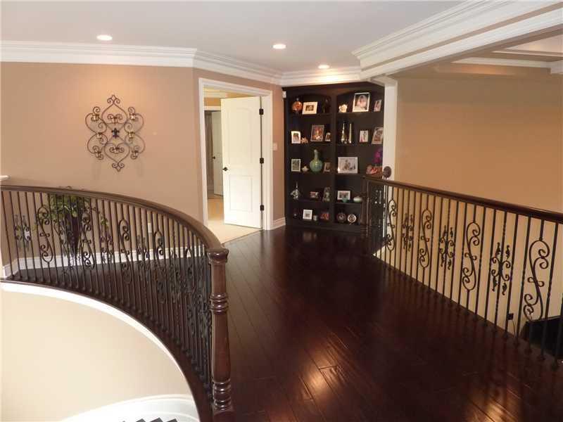 103 Brookside Lane Coraopolis, PA 15108 - Photo 18 of 25