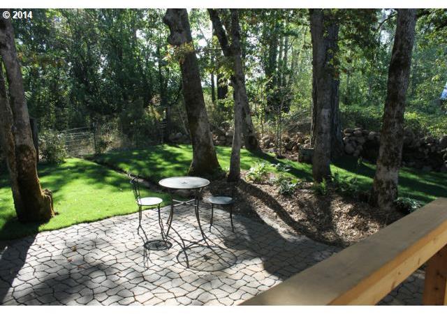 1265 Methodist Road Hood River, OR 97031 - Photo 10 of 16 Gallery Image 10