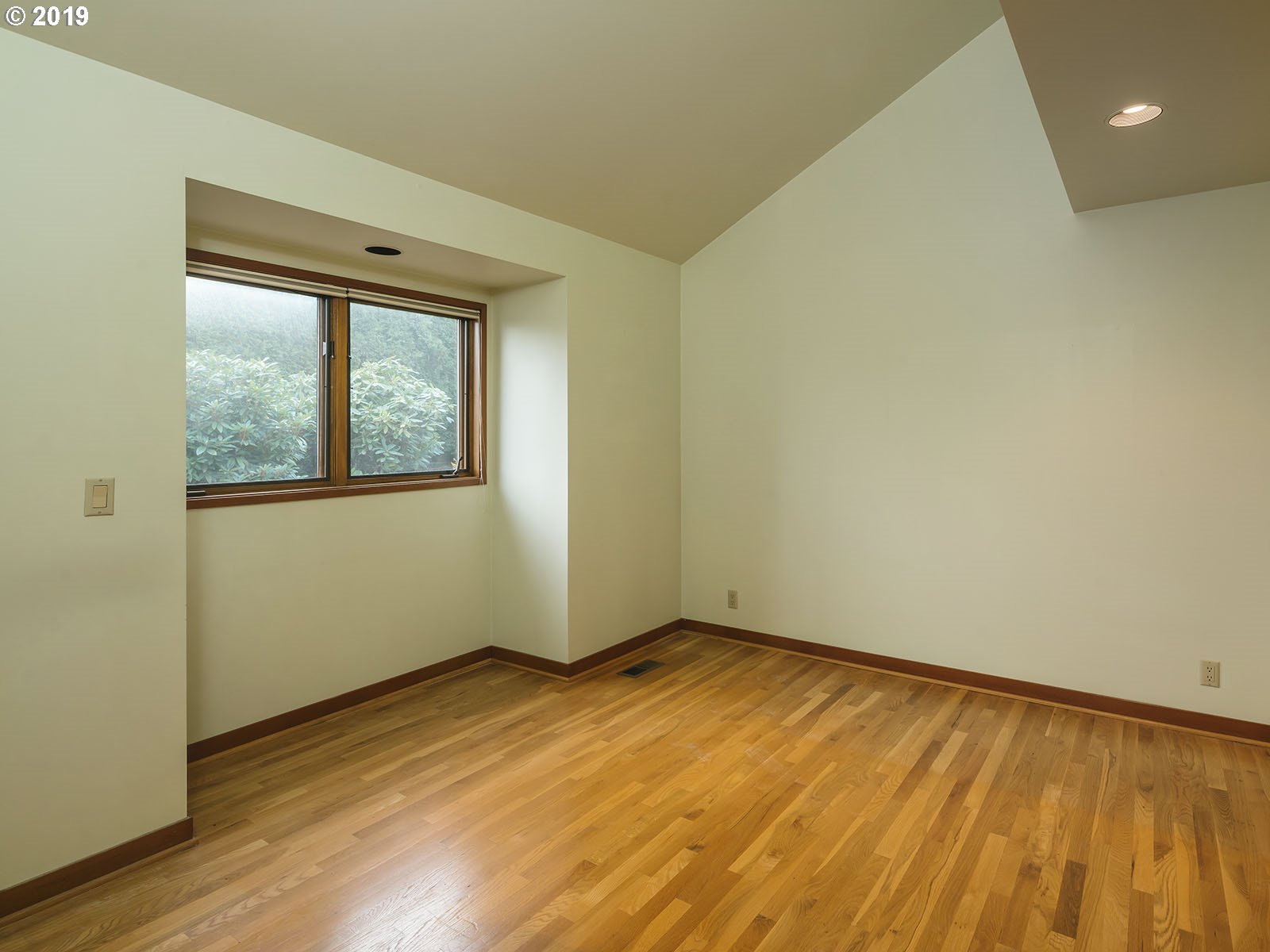 1165 Southwest Mitchell Lane Portland, OR 97239 - Photo 22 of 28 Gallery Image 22