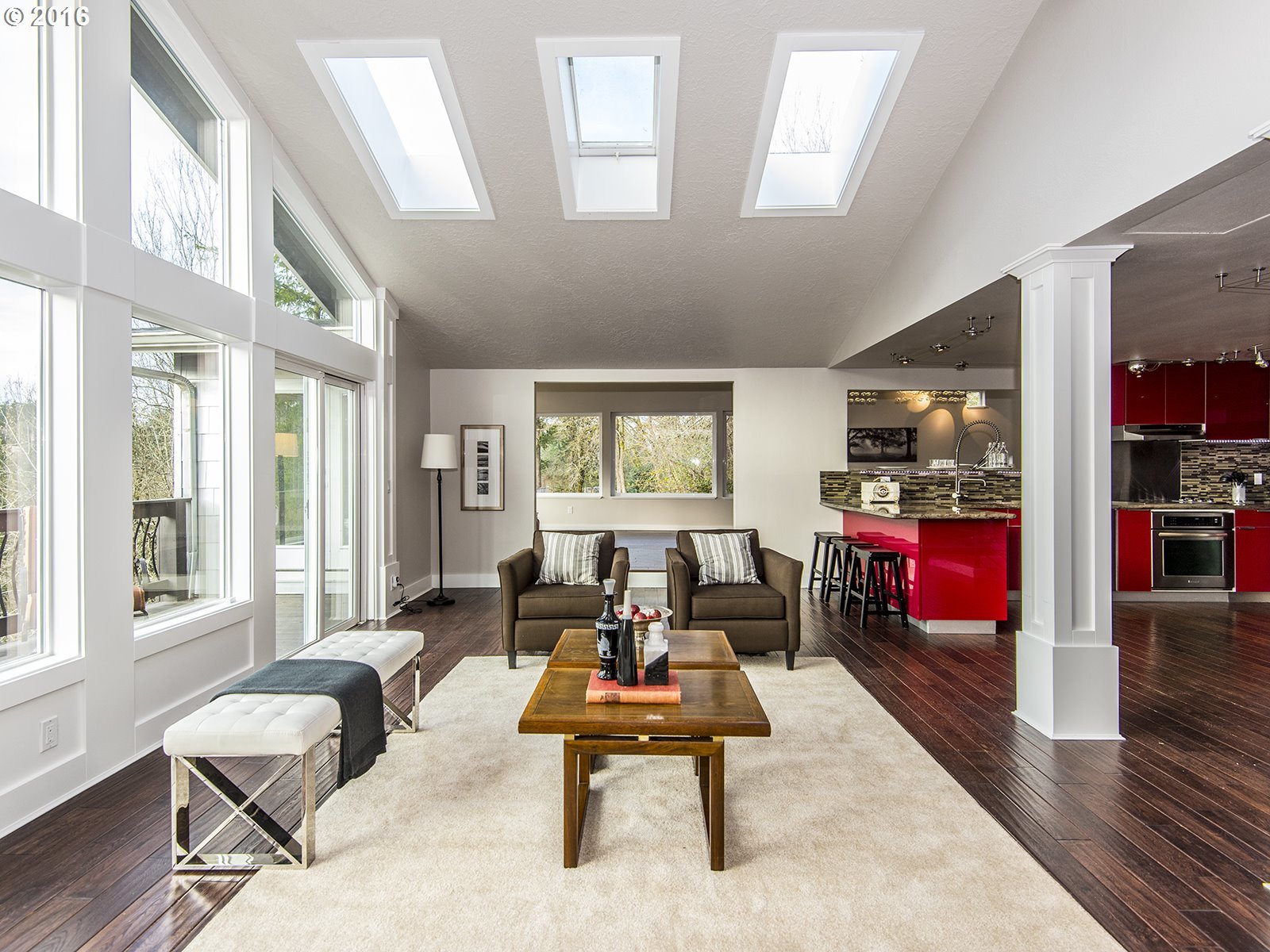 6312 Southwest Barnes Road Portland, OR 97221 - Photo 3 of 30 Gallery Image 3