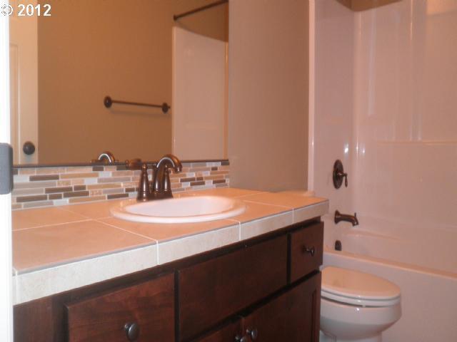 16846 Southwest Kavitt Lane Beaverton, OR 97078 - Photo 12 of 14