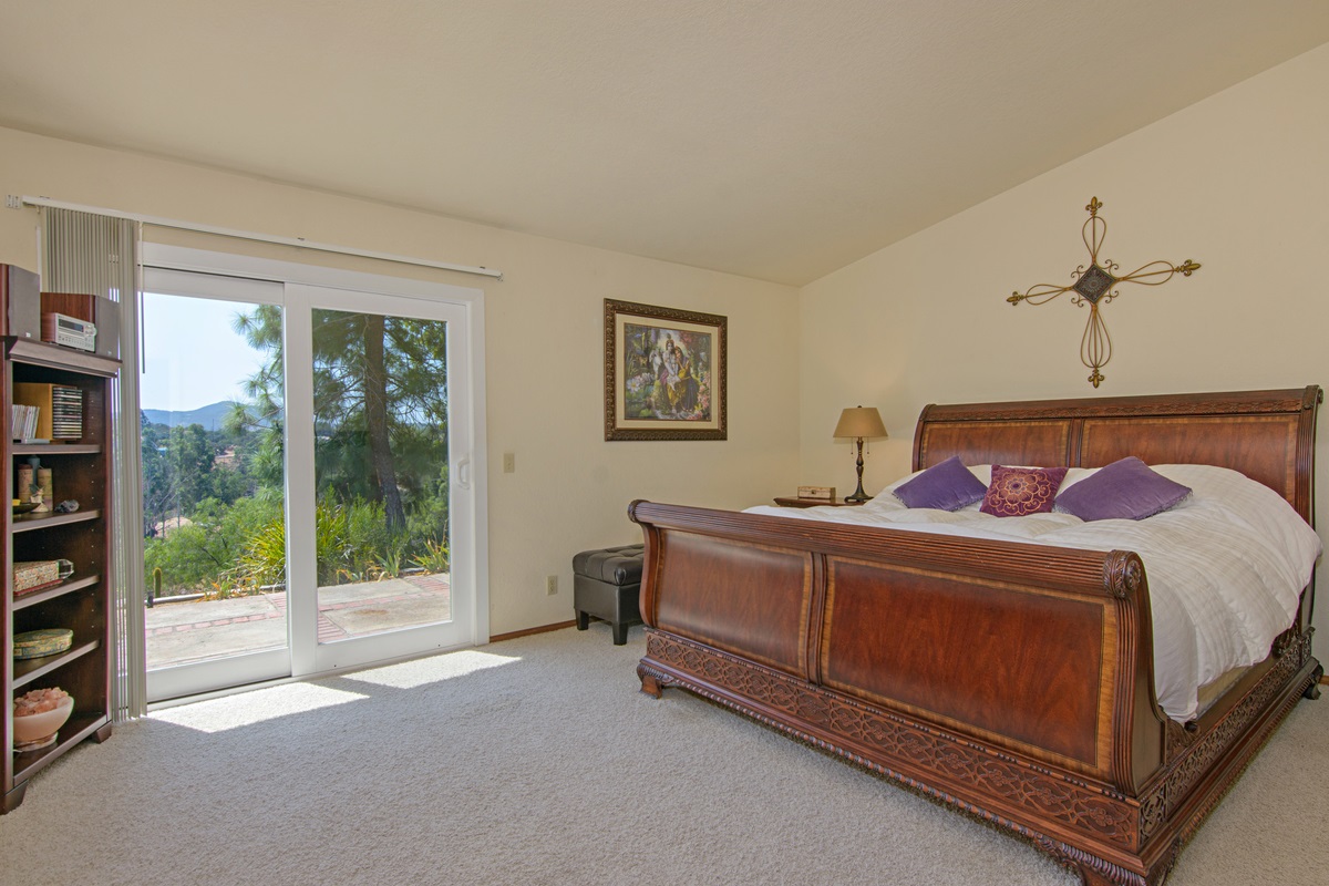 12566 Choctow Ridge Road Valley Center, CA 92082 - Photo 15 of 25