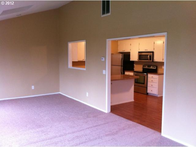 4035 Southwest 192nd Avenue Aloha, OR 97078 - Photo 4 of 8