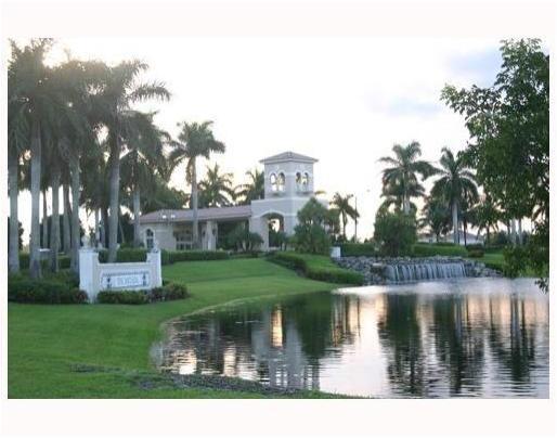 Encantada Pembroke Pines, FL 33029 - Photo 3 of 17