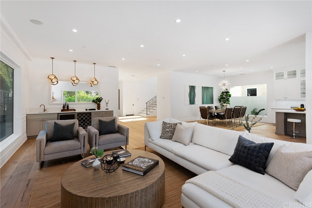 4537 Ben Avenue Studio City, CA 91607 - Photo 12 of 50