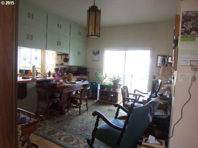 307 Main Street Dufur, OR 97021 - Photo 7 of 14 Gallery Image 7
