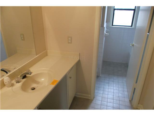 5593 Normandy Road Memphis, TN 38120 - Photo 10 of 13