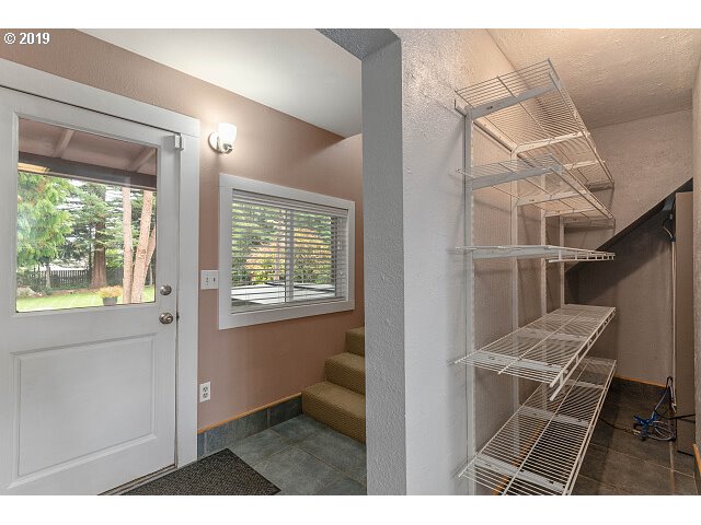 476 Southeast Maple Street Dallas, OR 97338 - Photo 26 of 32 Gallery Image 26