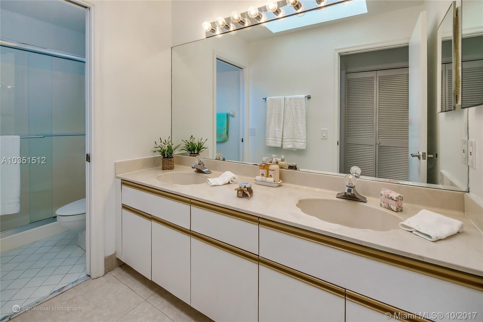 5523 Eton Court Boca Raton, FL 33486 - Photo 19 of 25 Gallery Image 19