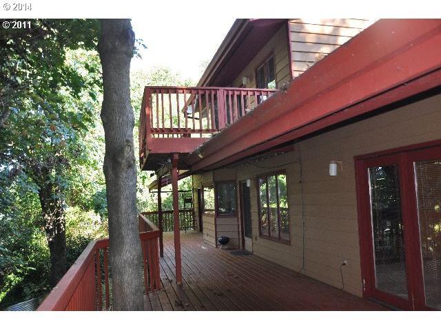 17 Southwest Palatine Hill Road Portland, OR 97219 - Photo 5 of 7 Gallery Image 5