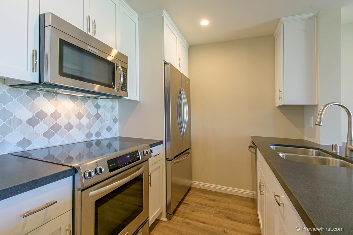 999 North Pacific Street, Unit E9 Oceanside, CA 92054 - Photo 10 of 25