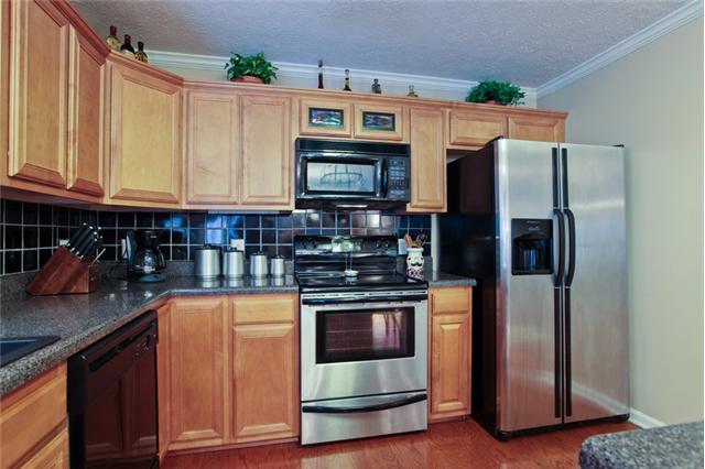 1939 Portway Road Spring Hill, TN 37174 - Photo 2 of 9 UPDATED STAINLESS & BLACK APPLIANCES...ENJOY GORGEOUS SUNSET VIEWS FROM THE KITCHEN WINDOW (NOT SHOWN)